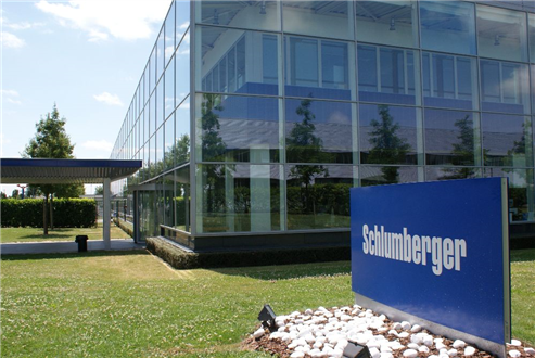 Schlumberger (SLB) Falls Before Unveiling Earnings