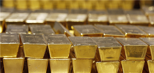 Gold Set for First Weekly Gain in Five 
